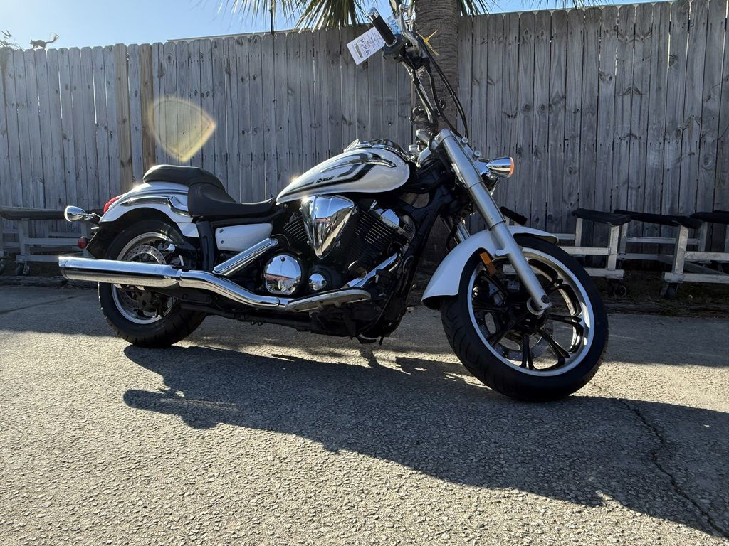 2013 Yamaha V Star 950 BASE in Daytona Beach, FL
