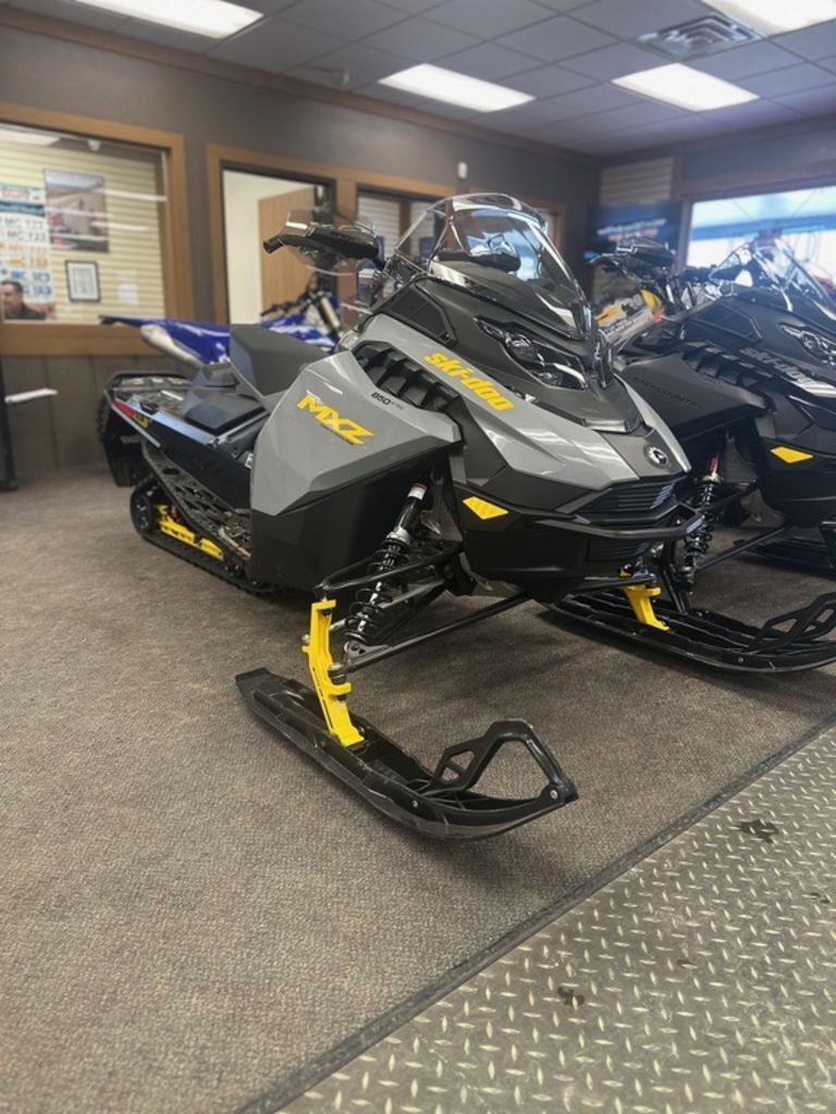 2026 Ski-Doo MXZ® Adrenaline® 850 E-TEC 137_Grey 850 E-TEC 137 1.5 in brighton MI