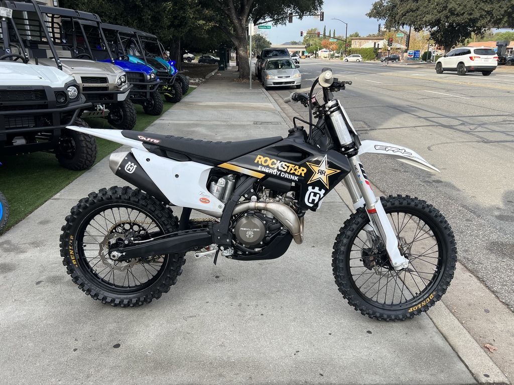 2022 Husqvarna® FC 450 Rockstar Edition 450 ROCKSTAR EDITION in Thousand Oaks, CA