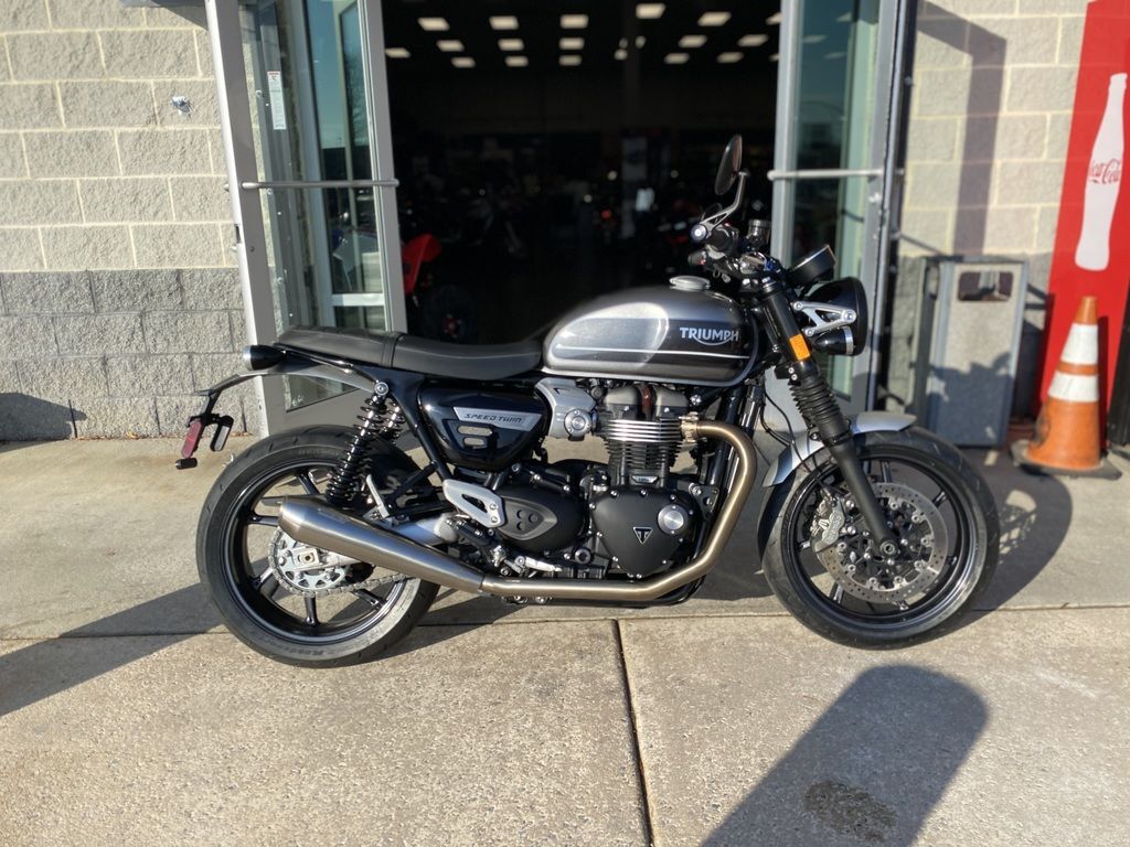 2020 Triumph Speed Twin 1200 Silver Ice/Storm Grey BASE in Hagerstown, MD