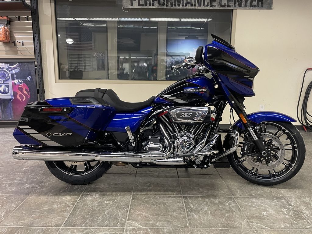 2025 Harley-Davidson® FLHXSE - CVO Street Glide® CVO in Danbury, CT