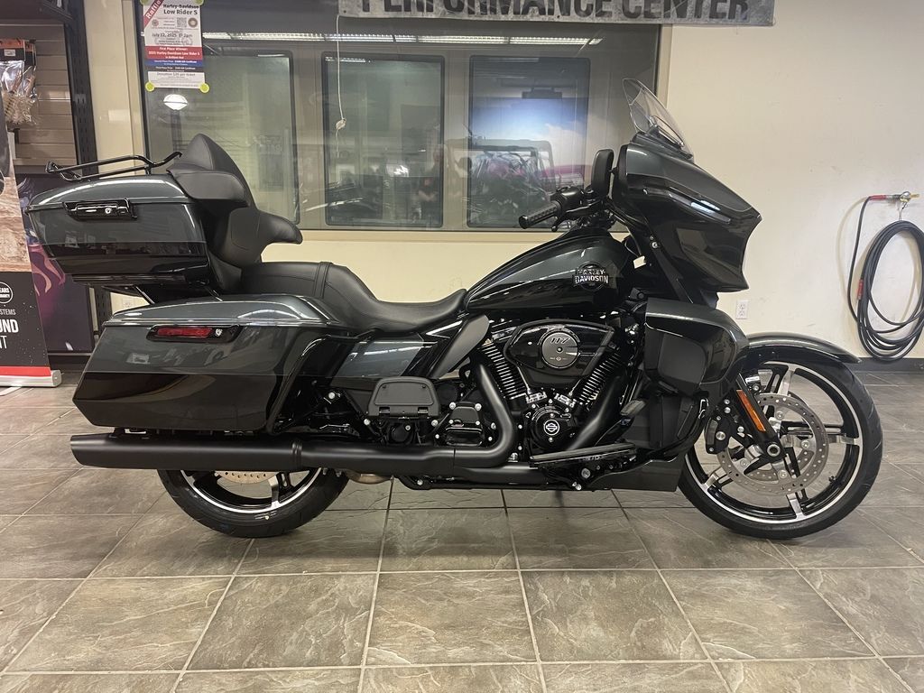 2025 Harley-Davidson® FLHXU - Street Glide® Ultra ULTRA in Danbury, CT