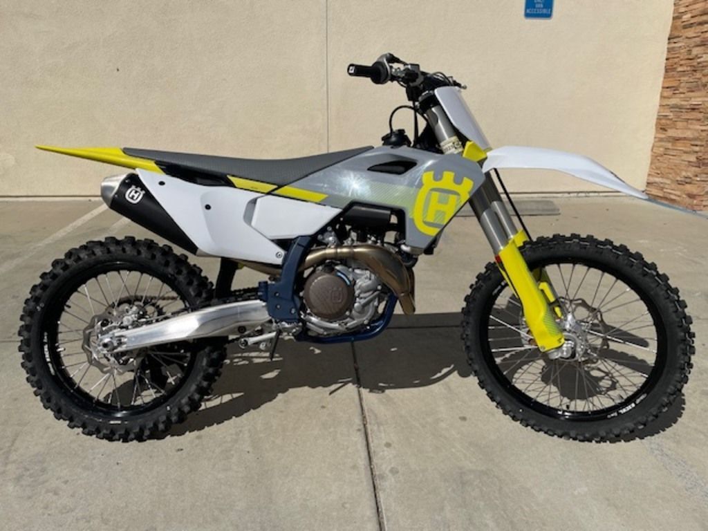 2024 Husqvarna® FC 450 450 in Thousand Oaks, CA