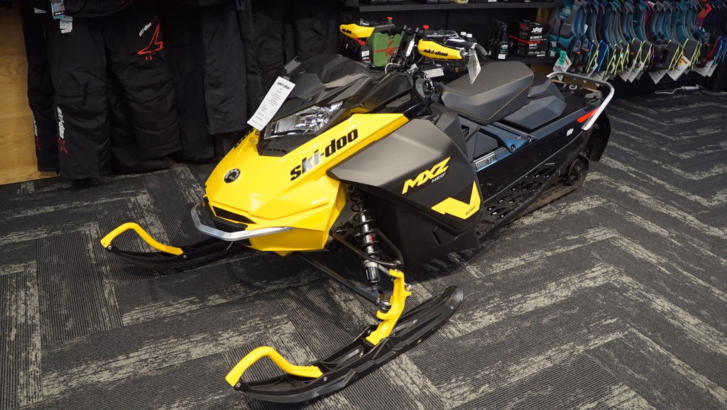 Yellow Mxz Neo For Sale Near West Ellicott, New York - Ski-Doo