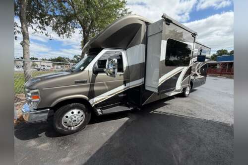 2019 Winnebago Aspect 27K in north fort myers FL