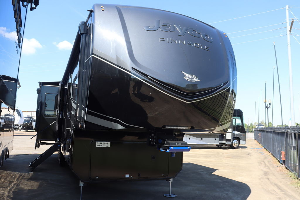 2026 Jayco Fifth Wheels Pinnacle 36FBTS RV