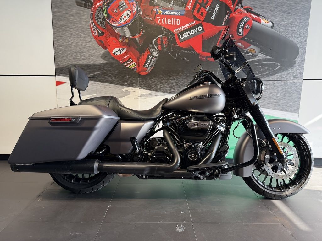 2017 Harley-Davidson® FLHRXS - Road King® Special SPECIAL in Miami, FL