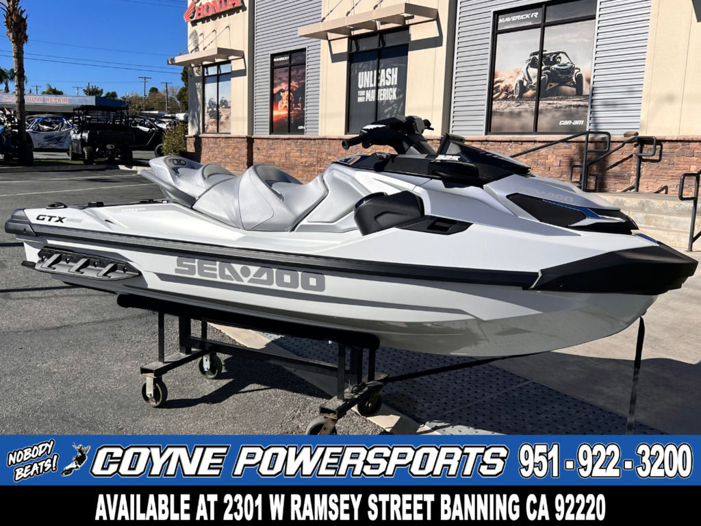2026 Sea-Doo GTX Limited 325 White Pearl Premium LIMITED 325 in Banning, CA