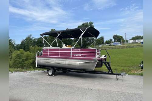 2022 Lexington Boats 318 in white bluff TN