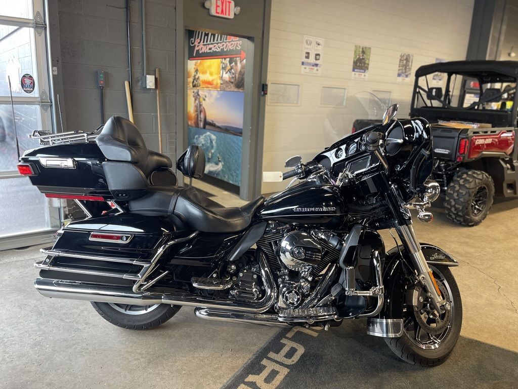 2015 Harley-Davidson® FLHTK - Ultra Limited ULTRA LIMITED in Bedford, OH