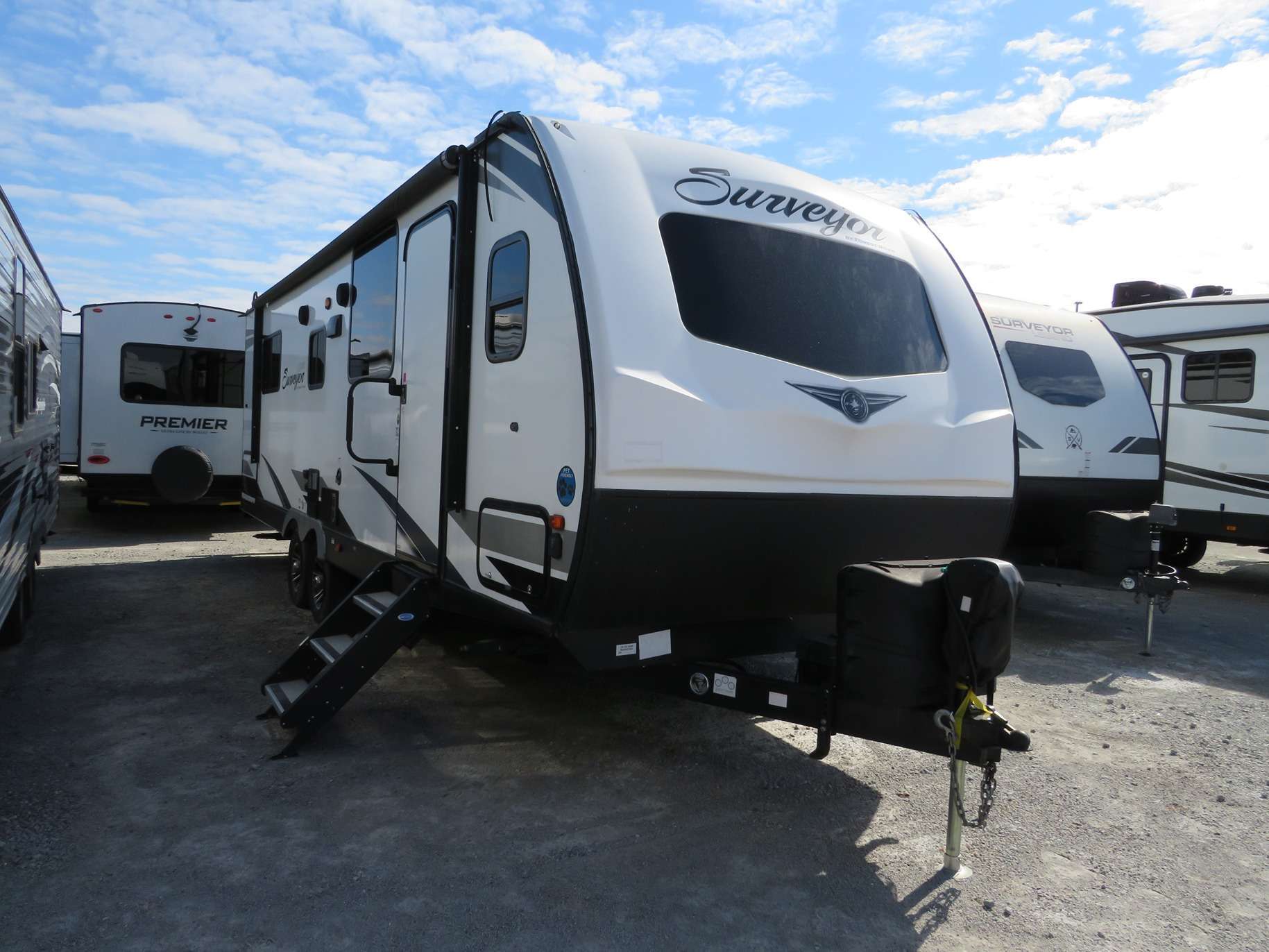 2020 Forest River SURVEYOR LUXURY 272FLS in wilmington OH