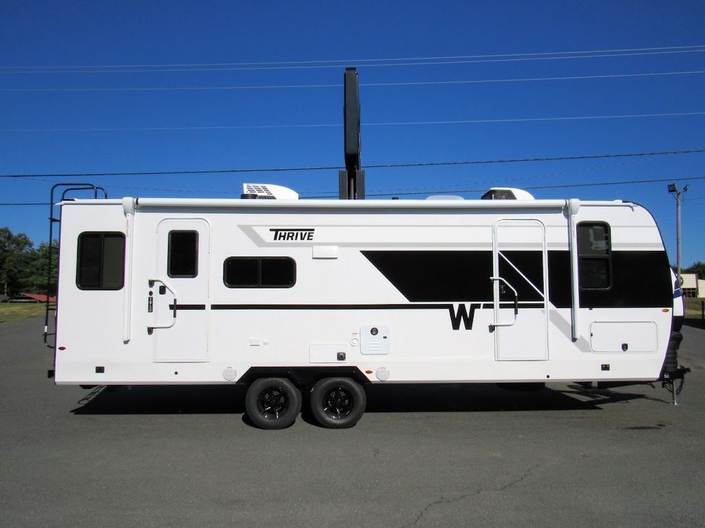 2026 Winnebago Thrive 25RLS RV