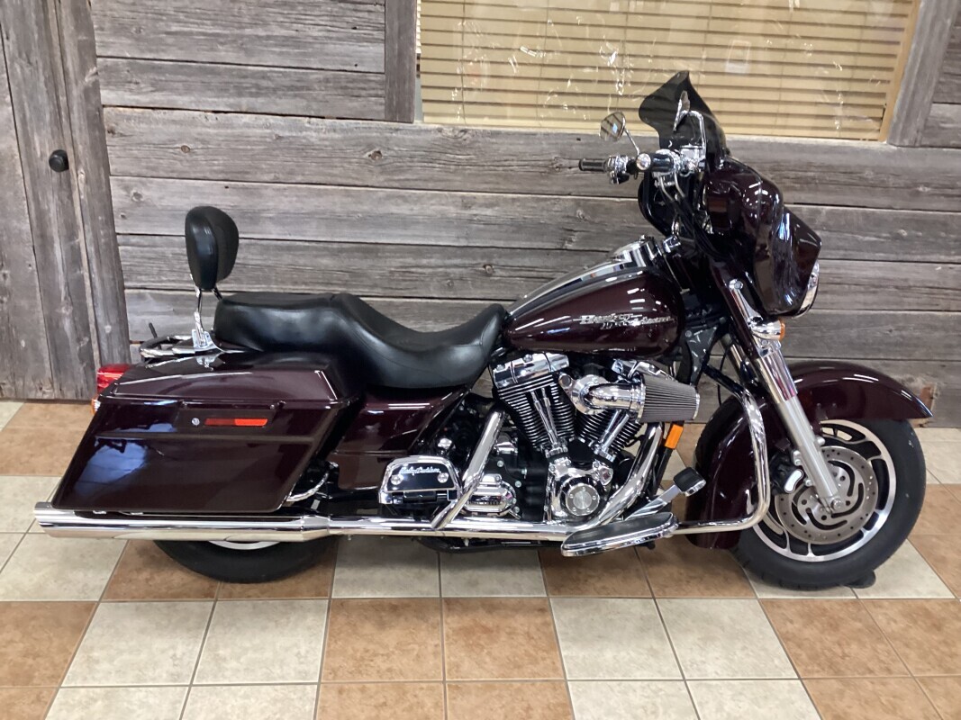 2007 Harley-Davidson Street Glide in Bonduel, WI