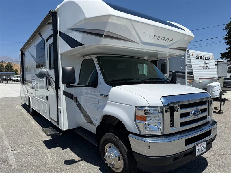 2022 Thor Odyssey Entegra 31F