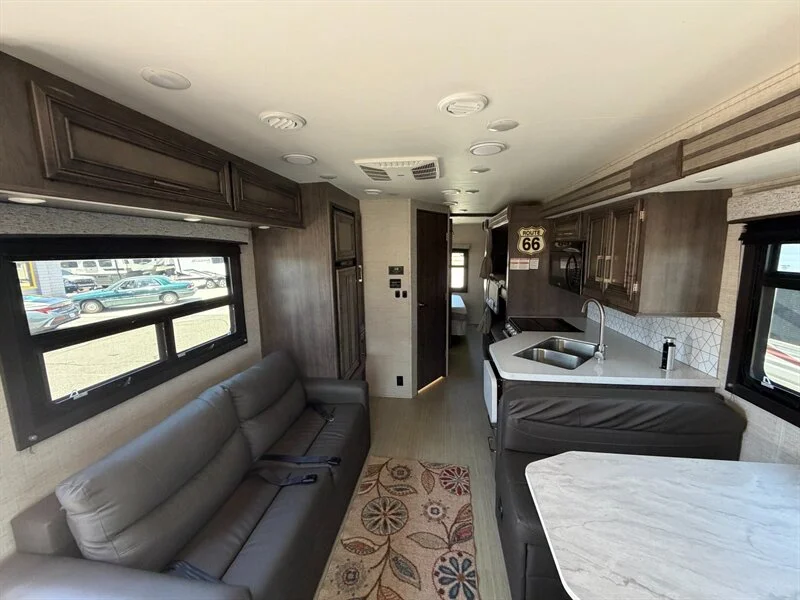2022 Thor Odyssey Entegra 31F