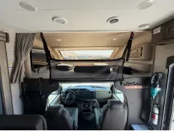 2022 Thor Odyssey Entegra 31F