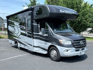 2022 FOREST RIVER SUNSEEKER MBS 2400T