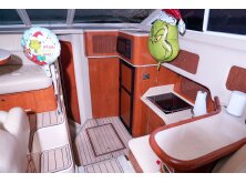 4 Versatile Flybridge Boats Under 40 Feet image