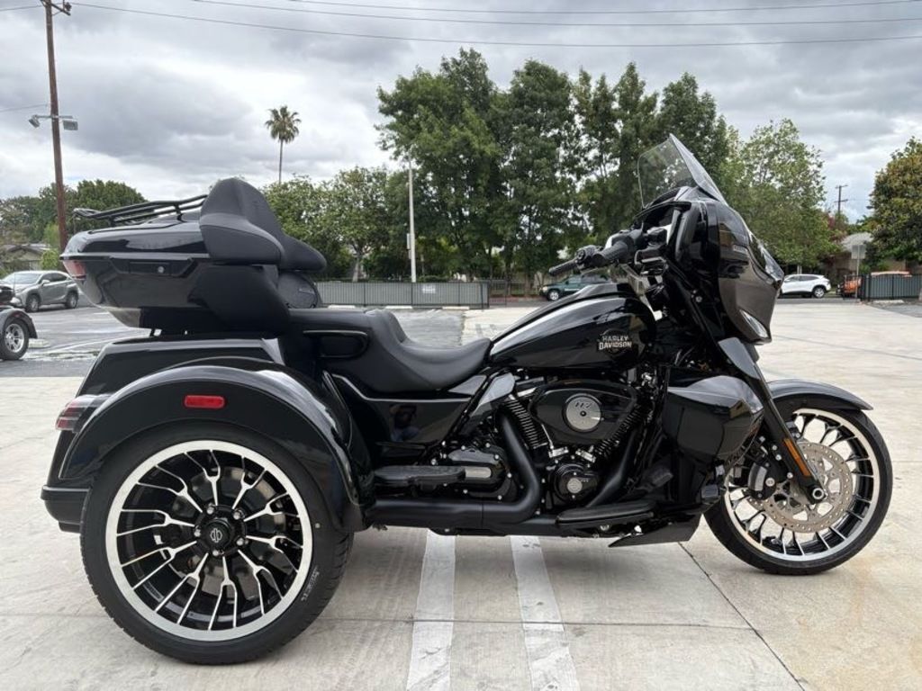2026 Harley-Davidson® FLHLT - Street Glide® 3 Limited LIMITED in Van Nuys, CA