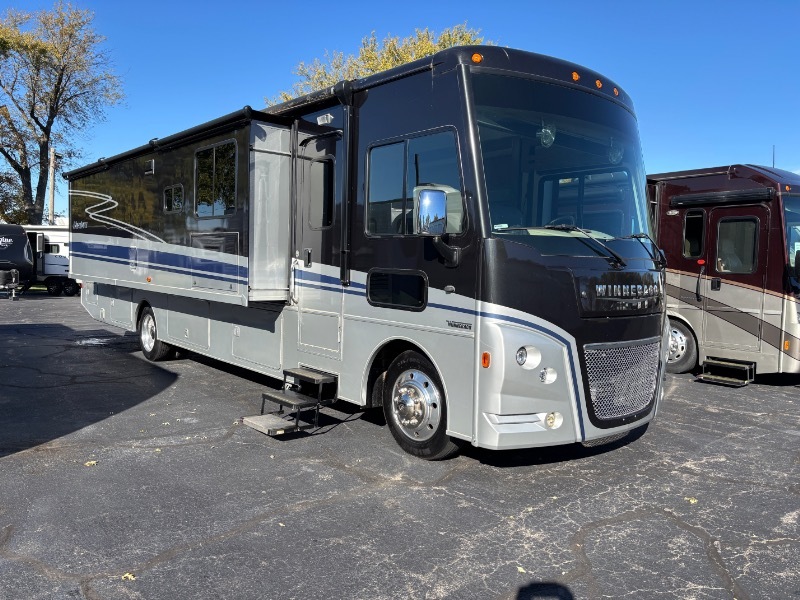 2022 Winnebago Adventurer F-53 36Z RV