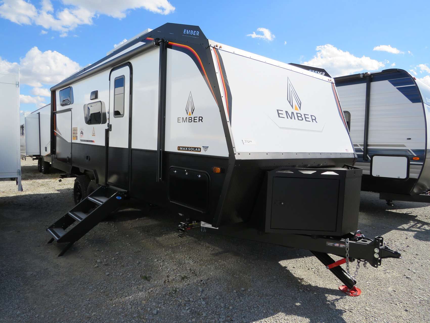 2026 Ember OVERLAND SERIES 221MSL in wilmington OH