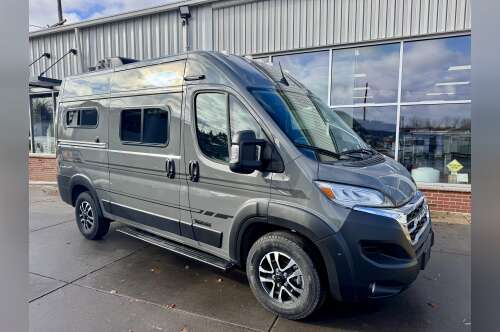 2026 Winnebago Solis Pocket 36A in milwaukee WI