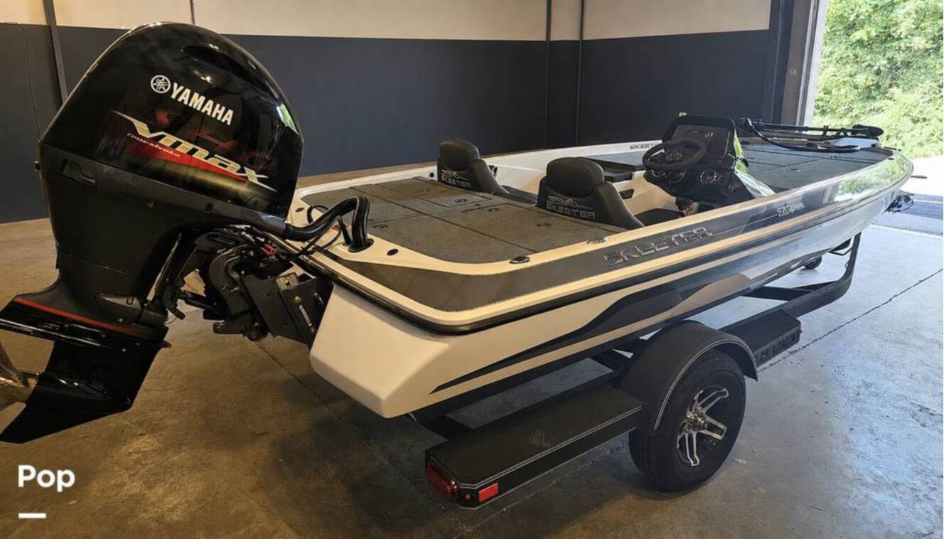 A photo of this 2025 Skeeter ZX150