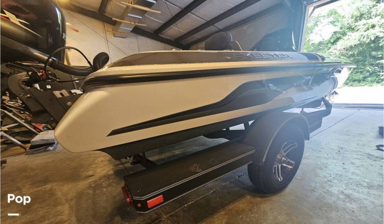 A photo of this 2025 Skeeter ZX150