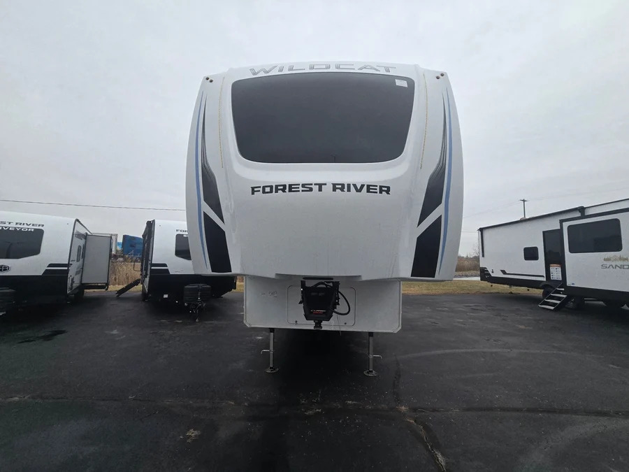 2026 Forest River Wildcat Fifth Wheels 37GALLEY in bay city MI