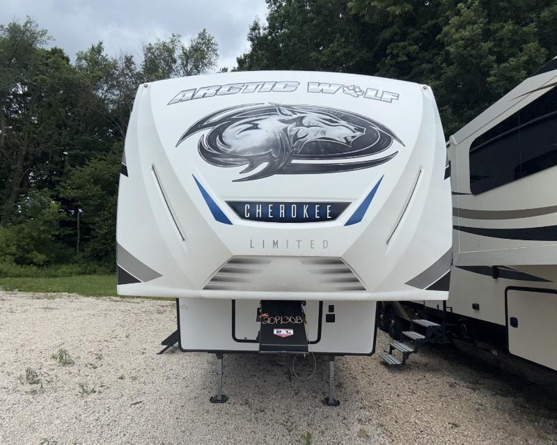 2021 Forest River Cherokee Arctic Wolf 291RL in slinger WI