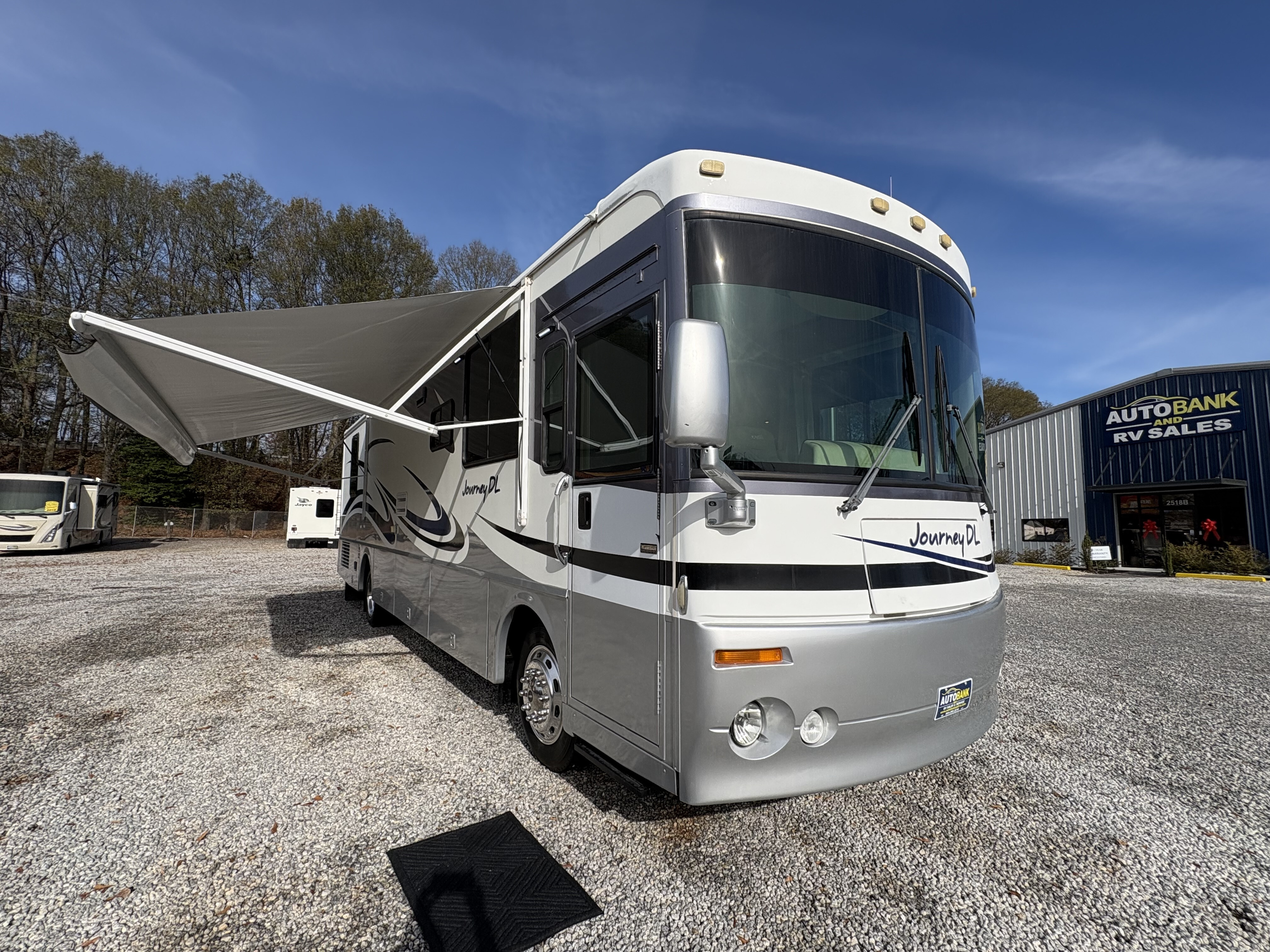 2003 Winnebago JOURNEY 34H in greenville SC
