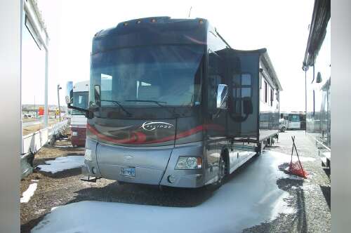 2010 Winnebago Ellipse 40CD in denton TX