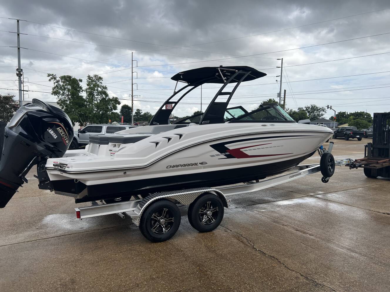 A photo of this 2026 Chaparral 23 SSI OB