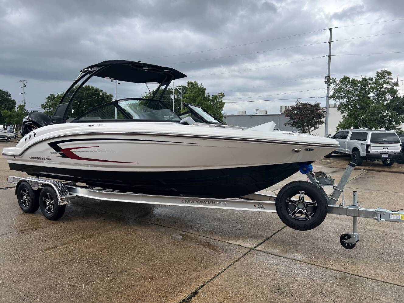 A photo of this 2026 Chaparral 23 SSI OB