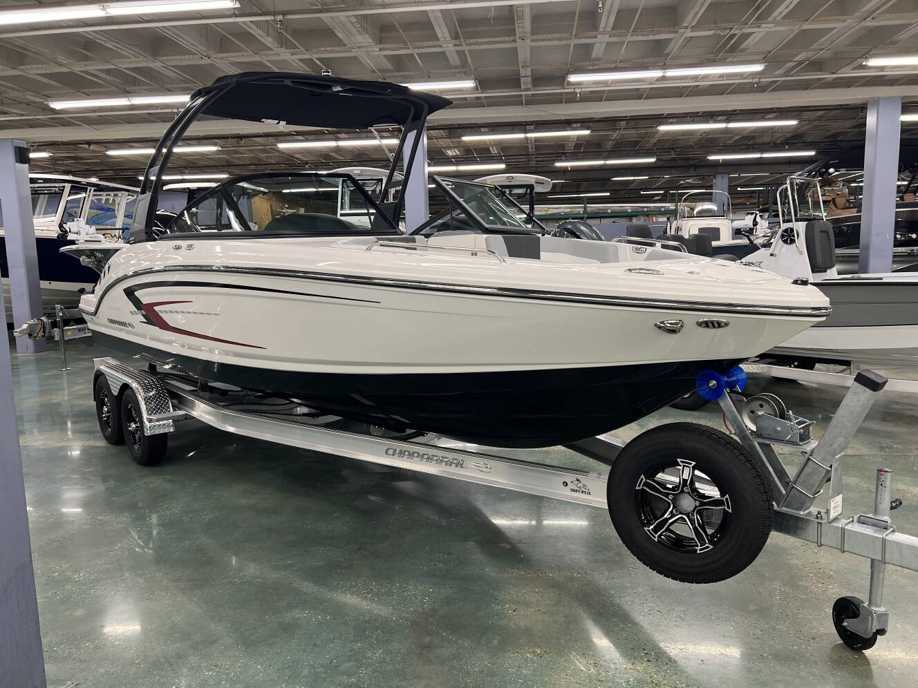 A photo of this 2026 Chaparral 23 SSI OB