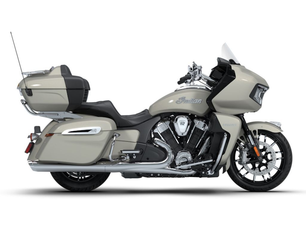 2026 Indian Motorcycle® Pursuit® Limited 112 Silver Quartz Metallic LIMITED in Watkins, MN