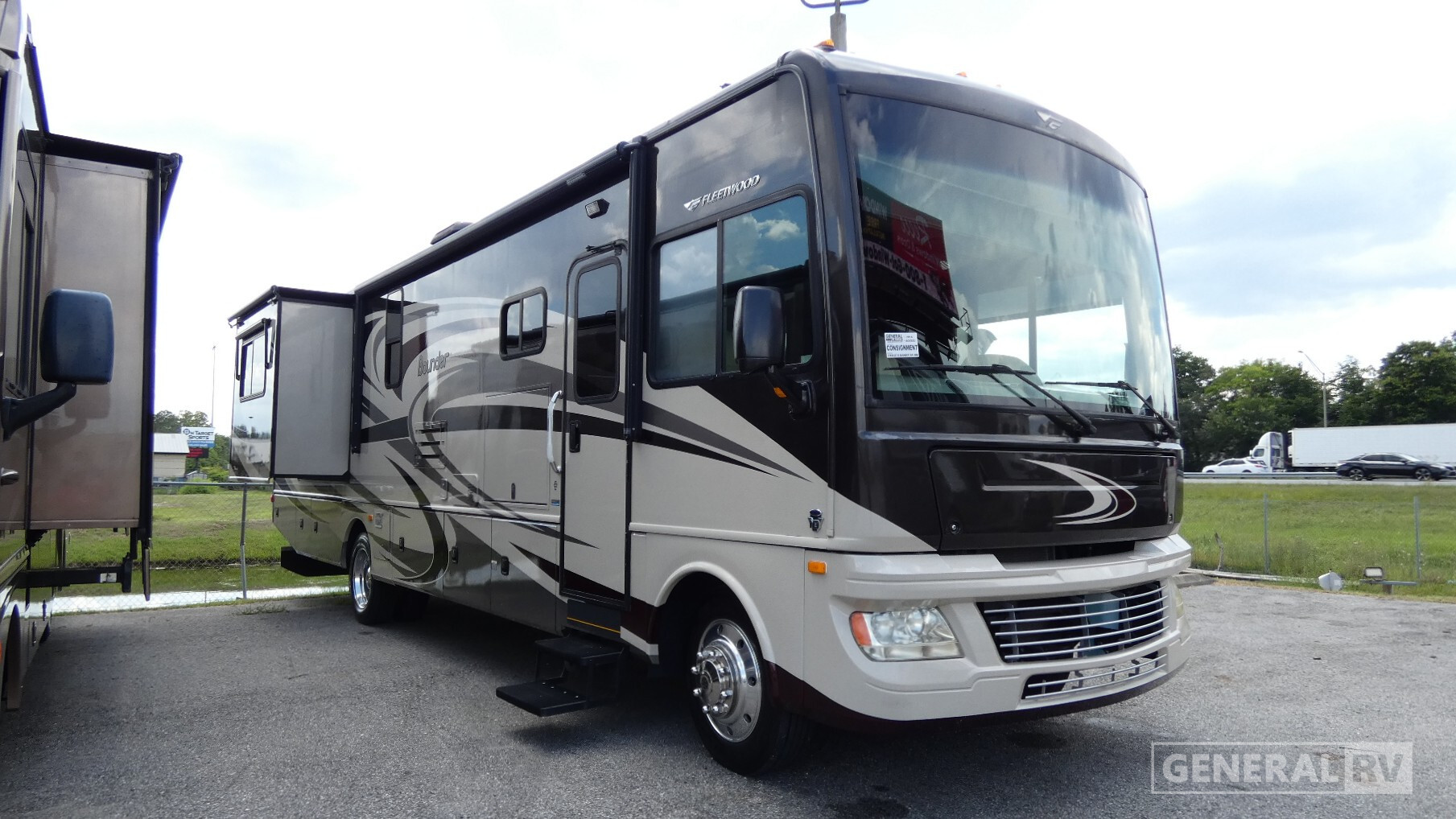 2014 Fleetwood BOUNDER 35K in orange park FL