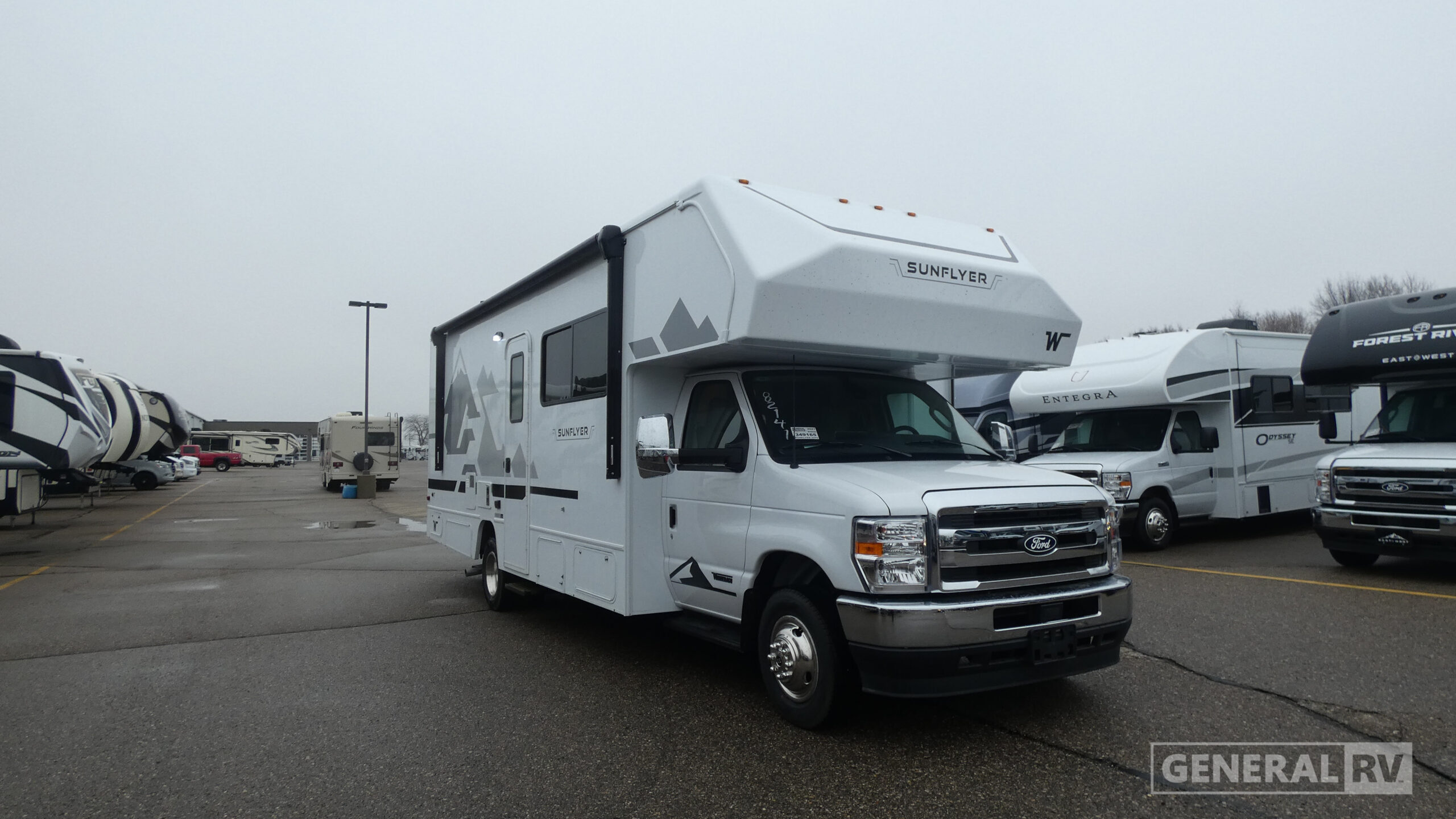 2027 Winnebago SUNFLYER 26FE in wayland MI