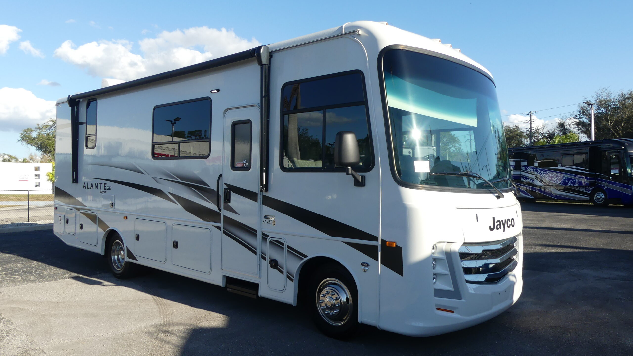 2025 Jayco ALANTE SE 27ASE in wixom MI