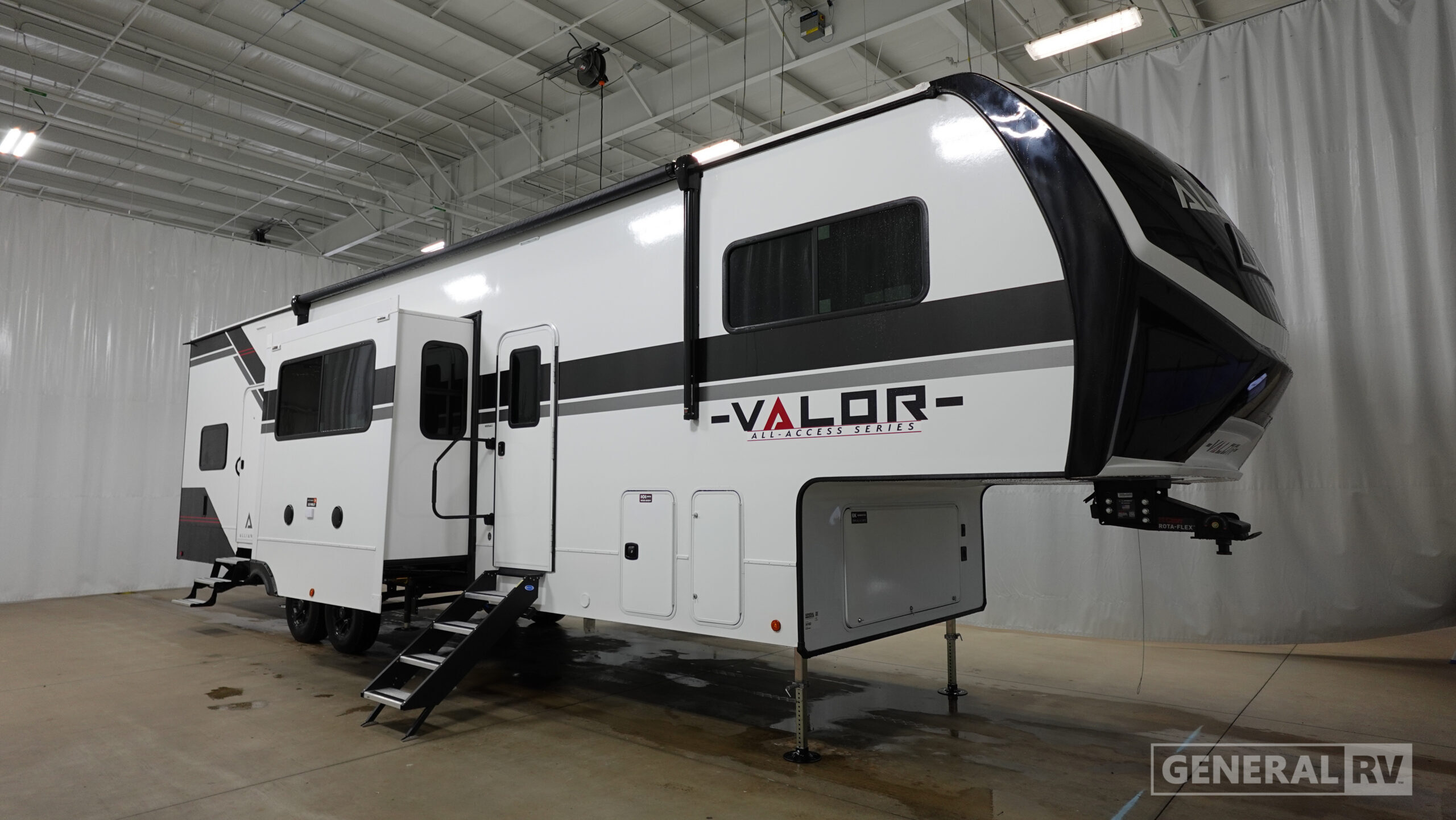 2026 Alliance Rv VALOR 35A14 Fifth Wheel Toy Hauler RV