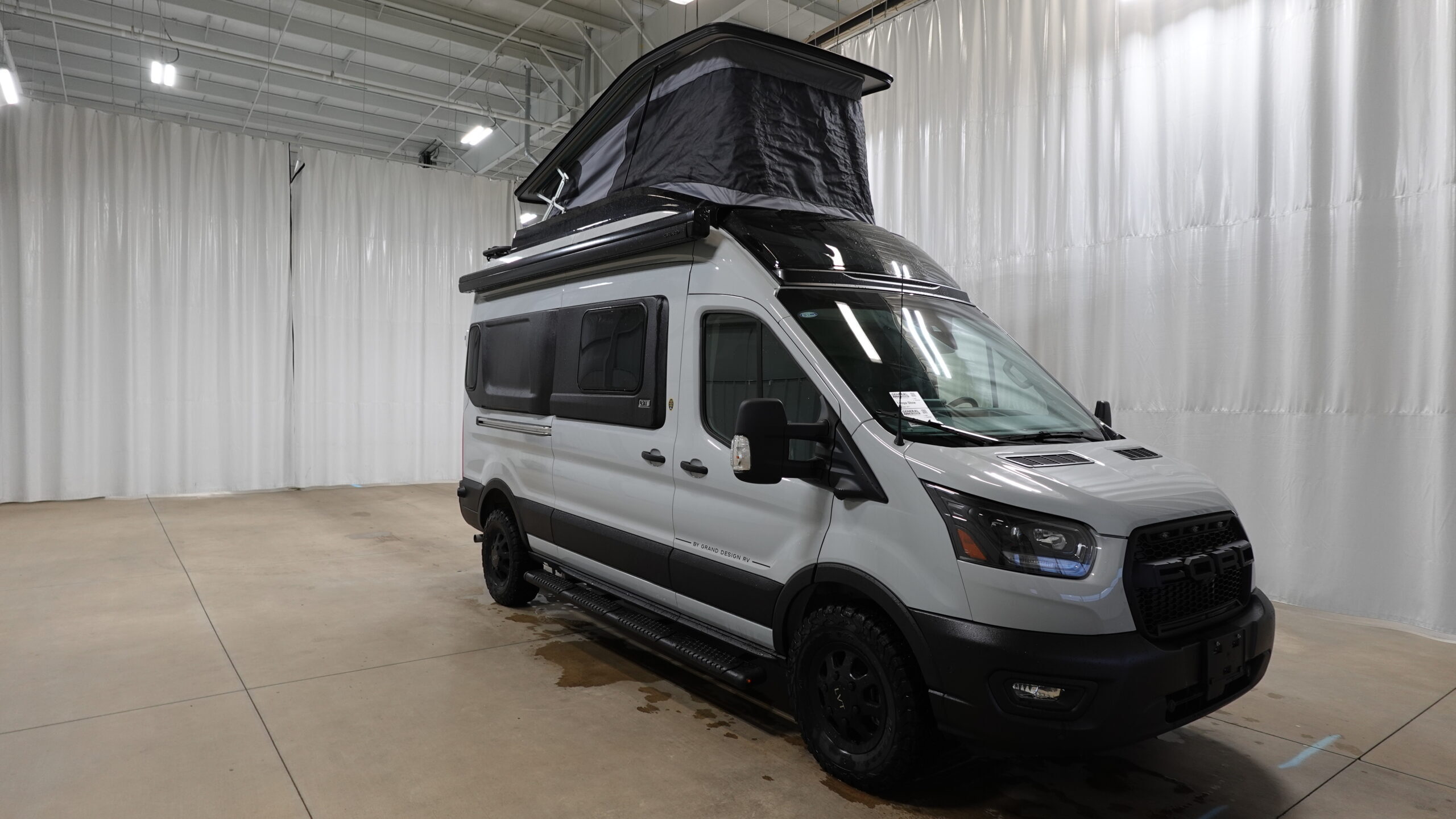 2026 Grand Design LINEAGE LVT1 RV