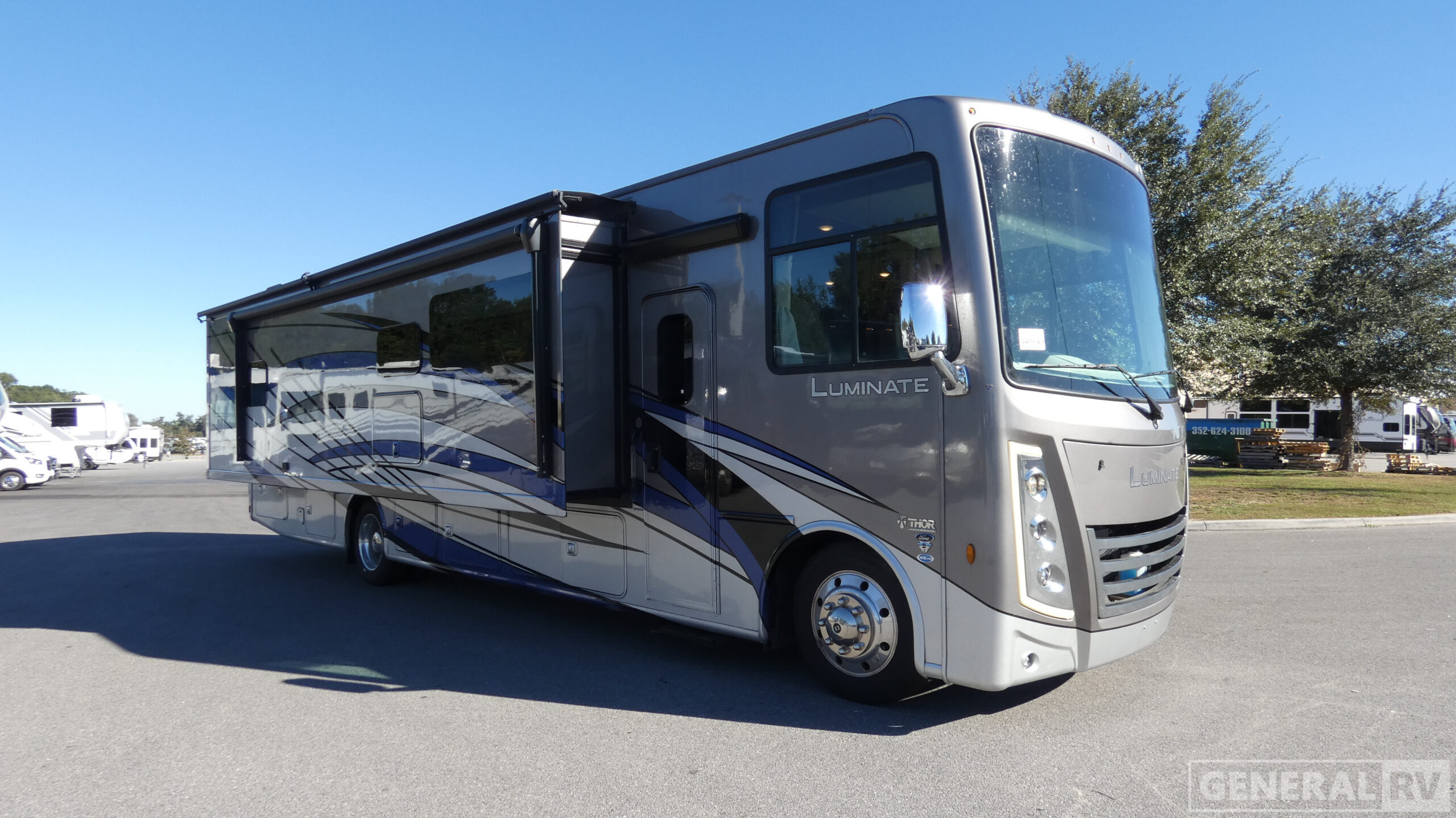 2024 Thor Motor Coach LUMINATE CC35 in longmont CO