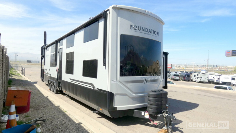 2026 Grand Design FOUNDATION 42GD RV