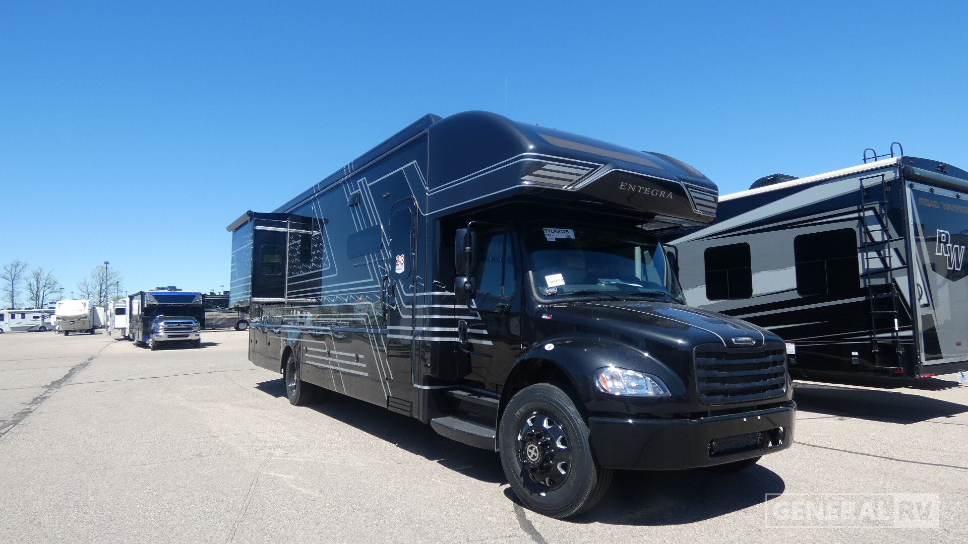 2026 Entegra Coach ACCOLADE XL 37K in birch run MI