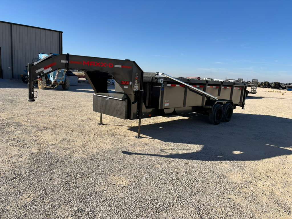 2026 MAXX-D DSX. in Seminole, TX