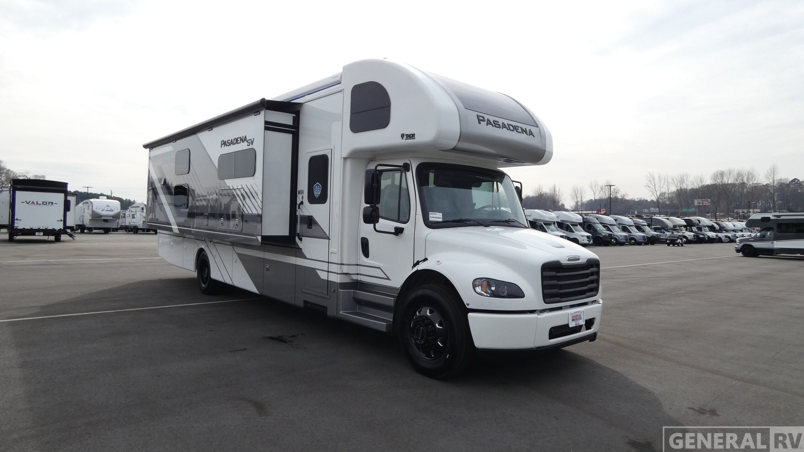 2026 Thor Motor Coach PASADENA SV 38XL in salisbury NC
