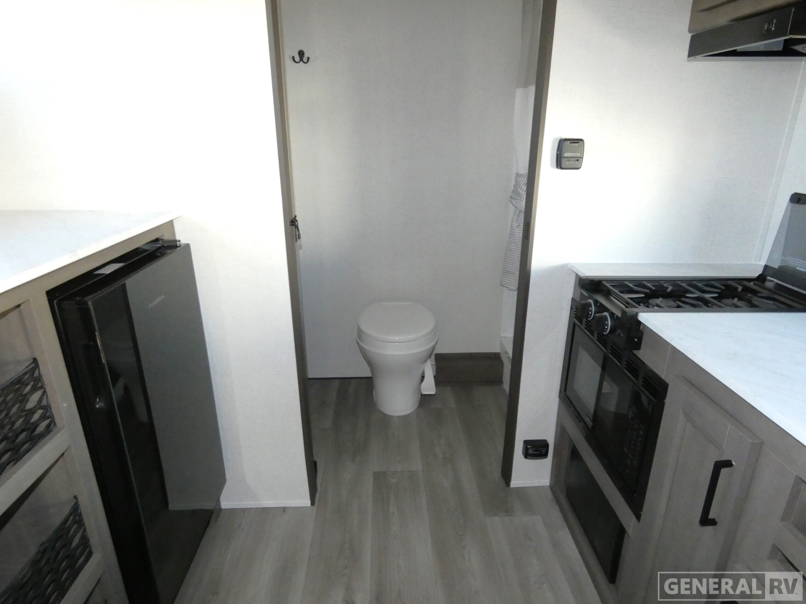2026 Grand Design TRANSCEND-ONE 131DL in mt clemens MI