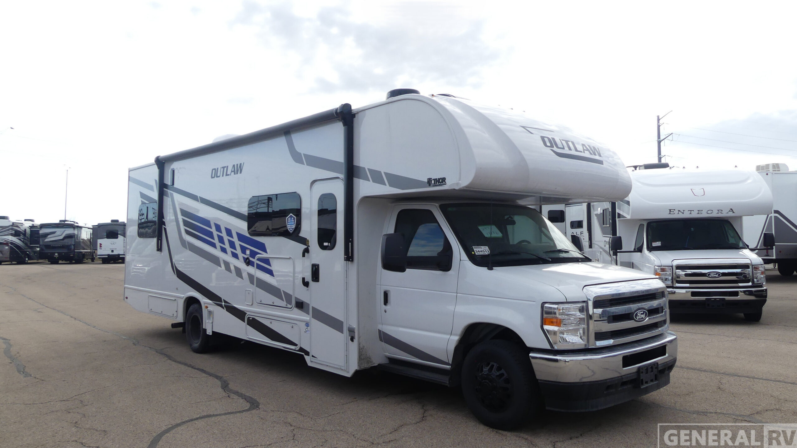 2026 Thor Motor Coach OUTLAW 29T in huntley IL