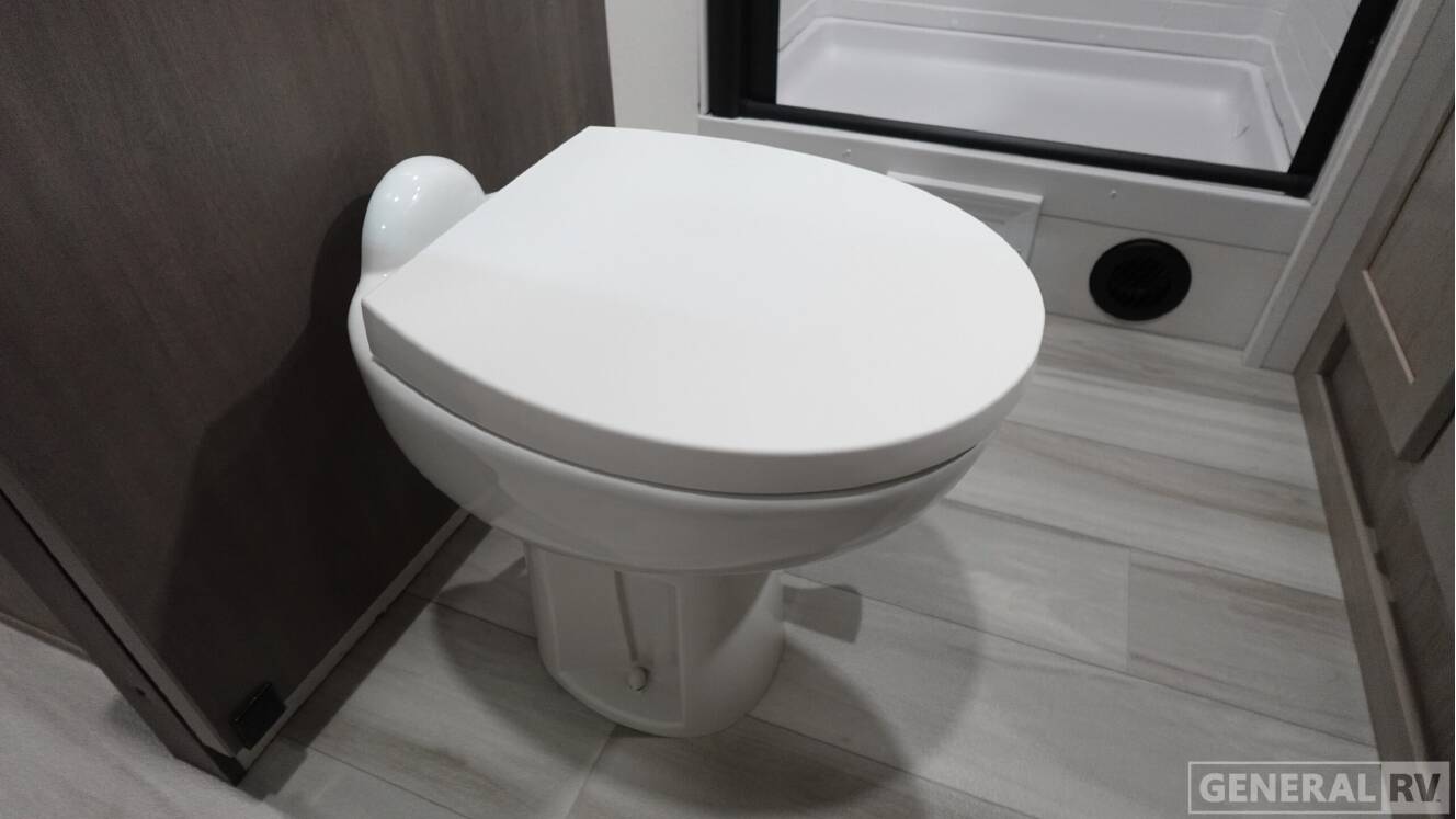 A photo of this 2026 Grand Design MOMENTUM 17MAV
