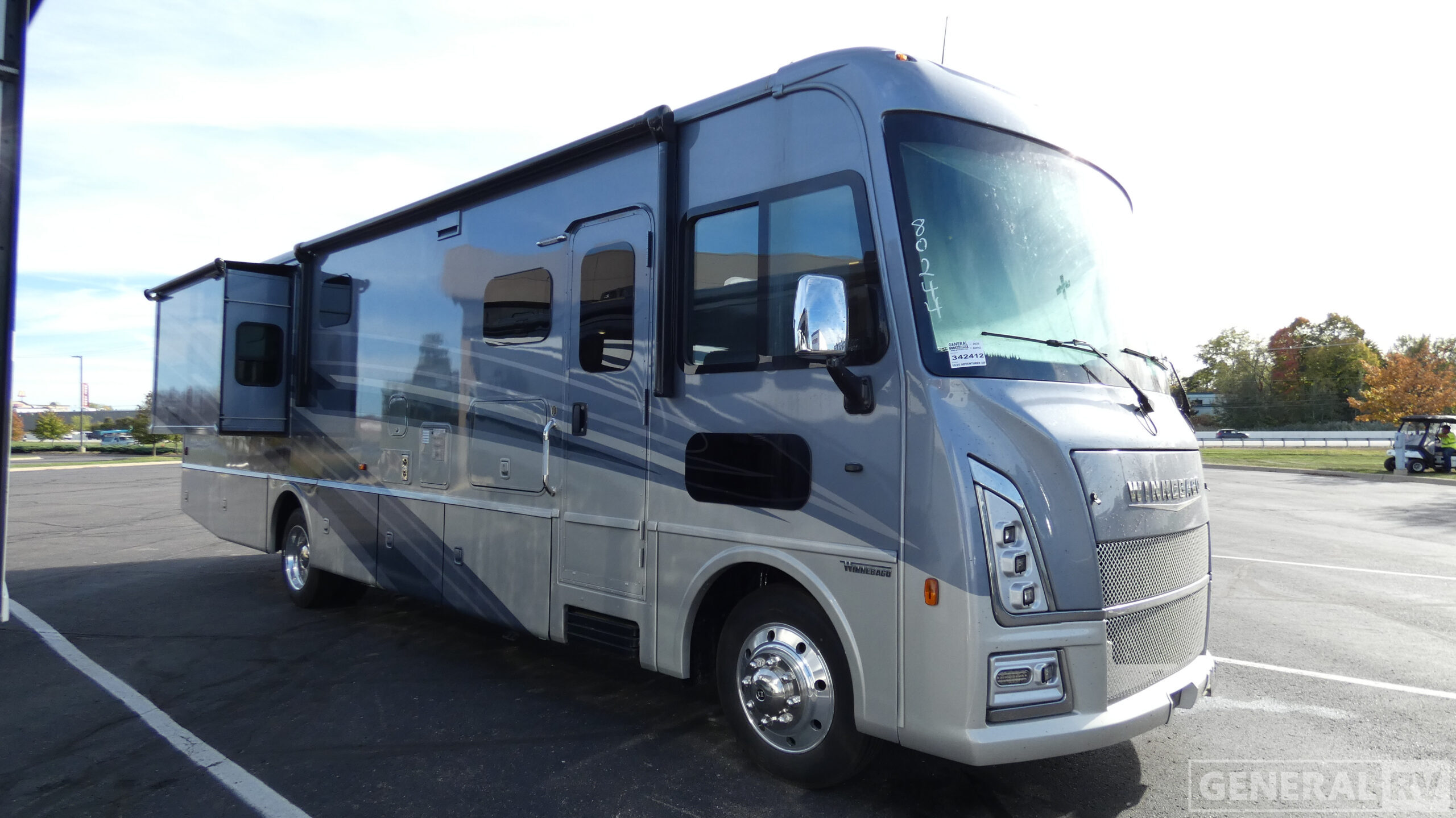 2026 Winnebago ADVENTURER 35F in wixom MI